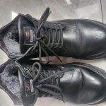 拼多多“木林森”鞋品质量遭质疑，消费者反映皮鞋漏水鞋底开裂